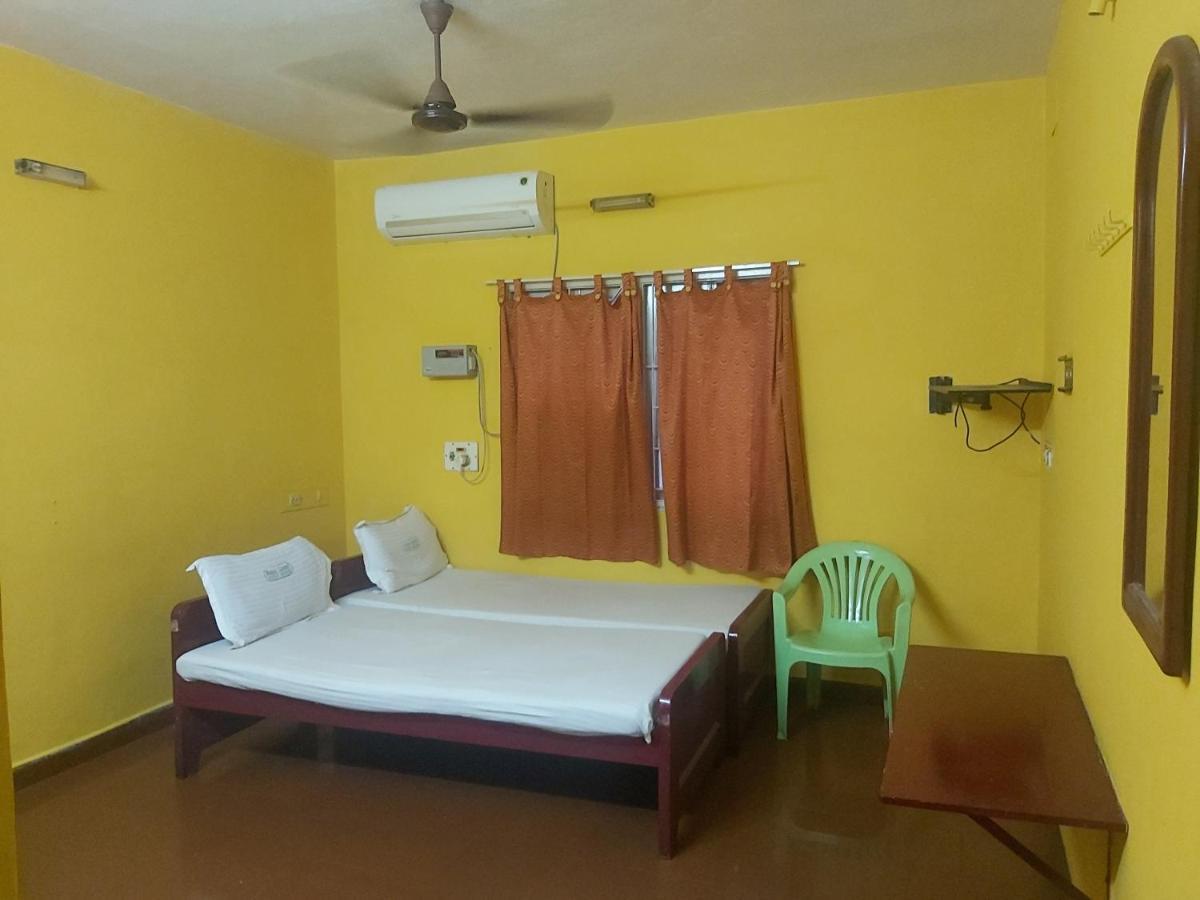 Raamlaxmi Guest House Chennai Exterior foto